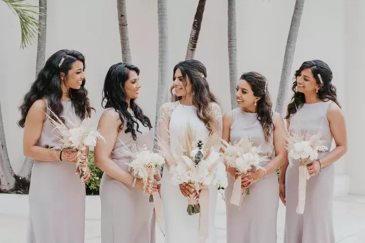 10 Must-Have Wedding Accessories for Every Modern Bride