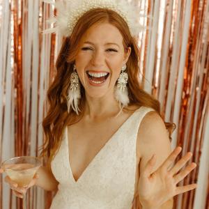 Pearl & Feather Bridal Crown and Earrings Set – Perfect for After Party & Wedding Photoshoots