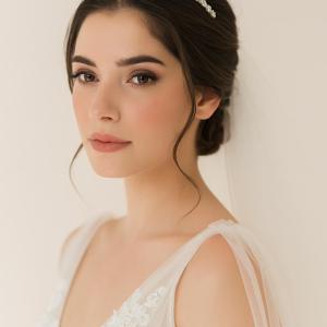 Simple and Chic Zircon Bridal Crown
