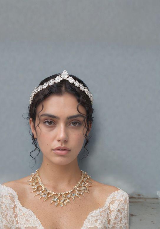 Top 10 Zircon Bridal Tiaras That Will Make You Sparkle on Your Big Day